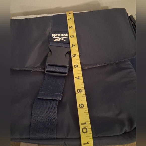Reebok Navy Nylon Crossbody/Shoulder Purse, New - Picture 7 of 8